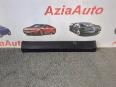 Накладка на порог салона передняя правая Mazda 3