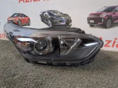 Фара правая Kia Ceed 3
