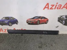 Накладка на порог салона передняя правая Toyota