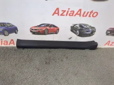 Накладка на порог салона передняя правая Toyota