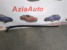 Молдинг лобового стекла правый Kia Stinger