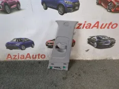 Накладка центральной стойки правая Hyundai Tucson