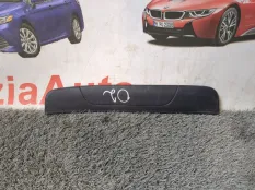 Накладка на порог салона задняя левая Toyota Camry