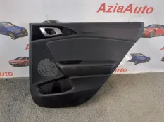 Обшивка двери задняя правая Kia Ceed 3