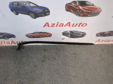 Молдинг лобового стекла правый Kia Stinger