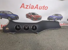 Накладка торпедо Kia Stinger 1