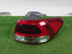 Фонарь правый Kia Sorento Prime UM