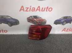Фонарь правый Kia Carnival 3