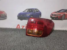 Фонарь правый Kia Carnival 3