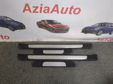 Накладка на порог салона Toyota Camry XV70