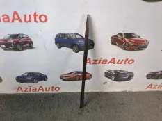 Молдинг стекла задний левый Kia Stinger