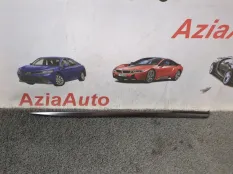 Молдинг стекла задний правый Kia Stinger