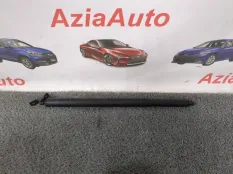 Амортизатор крышки багажника правый Hyundai Santa