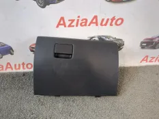 Бардачок Mazda 3 BM