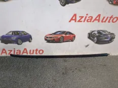 Молдинг лобового стекла правый Toyota Camry XV70