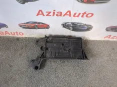 Крепление аккумулятора Volkswagen Passat B8