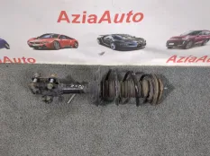 Амортизатор подвески передний правый Toyota Rav4