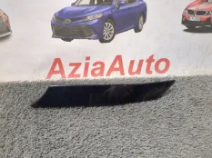 Молдинг на крыло задний правый Toyota Rav4 50