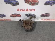 Кулак задний левый Toyota Rav4 50