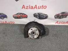 Кулак поворотный передний правый Toyota Rav4 50