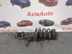 Амортизатор подвески передний левый Toyota Camry