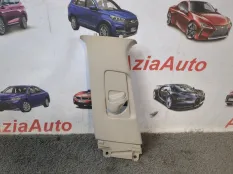 Накладка центральной стойки левая Toyota Camry