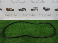 Уплотнитель двери передний правый Kia Sportage QL