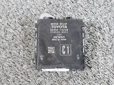Блок управления стеклоочистителем Toyota Corolla