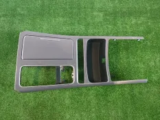 Накладка консоли Kia Stinger