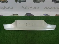 Накладка крышки багажника BMW 7 G11