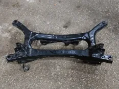 Подрамник задний Toyota Corolla E210