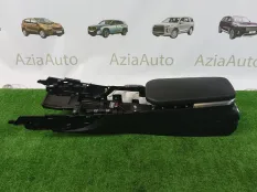 Подлокотник Kia Stinger