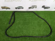 Уплотнитель двери задний правый Kia Ceed CD