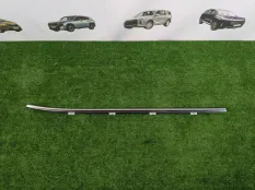 Молдинг двери задний правый Hyundai Tucson TL