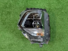 Фара левая Hyundai Santa Fe TM