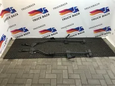 82216925 Комплект крепления спойлера кабины