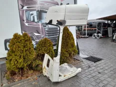 Четверть кабины передний левый угол Daf XF105
