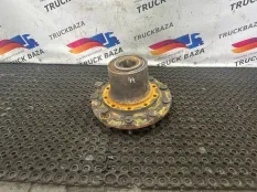 1724406 Ступица передняя