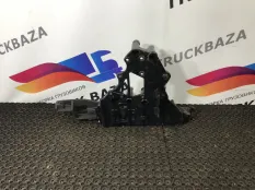21116689 Кронштейн буксировочный левый Renault T