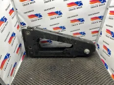 9603101460 Кронштейн кабины правый