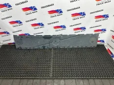 84222354 Решетка в капот Volvo FH