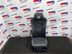 AZ16D251000064 Сиденье водительское левое пневмати