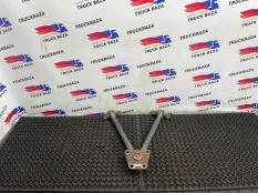 1817808 Тяга реактивная V-образная