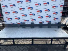 575395 Стойка средняя полуприцепа