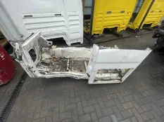 Левая часть кабины Scania 5-series