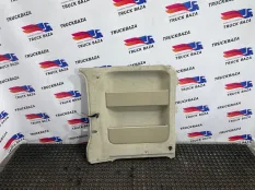 9606900526 Обшивка салона правая