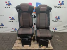 81511302 Комплект сидений КАМАЗ 54901