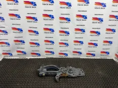 1911611 Кронштейн буксировочный правый Daf XF106