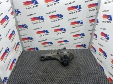 2290932 Кронштейн амортизатора нижний левый