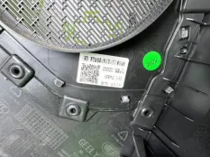 Обшивка двери Geely Atlas Pro